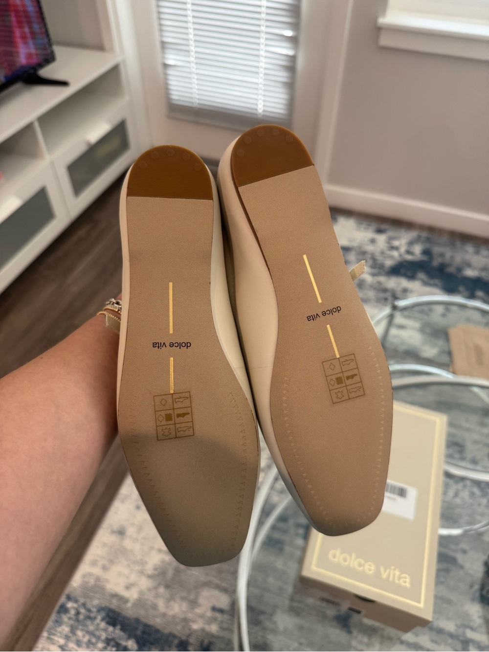 Dolce Vita Reyes Ballet Flats - Picture 2 of 3